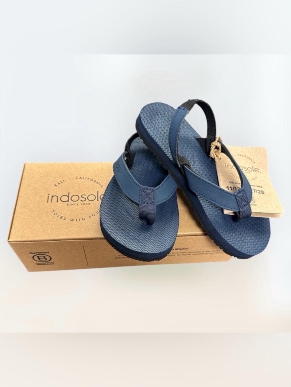 Indosole Toddler sandals Shore Navy Blue Recycled Tires Unisex NWT